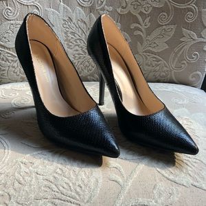 Little Black Pumps - New